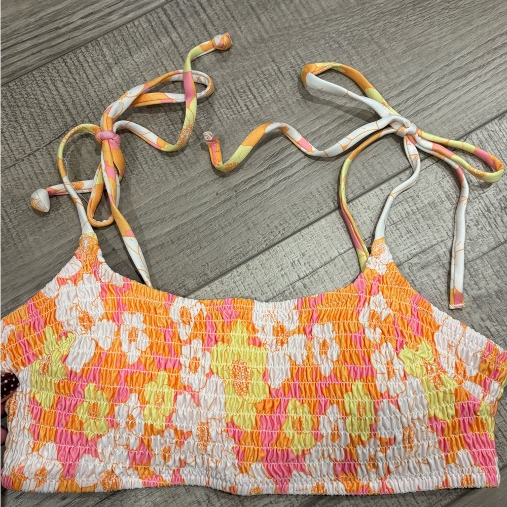 H&M Floral Smocked Bikini Top Size 6